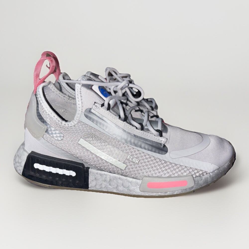 Adidas WomensNMD R1 Spectoox NASA Running Shoes Silver/grey/pink FZ3200 Sz8 RARE
